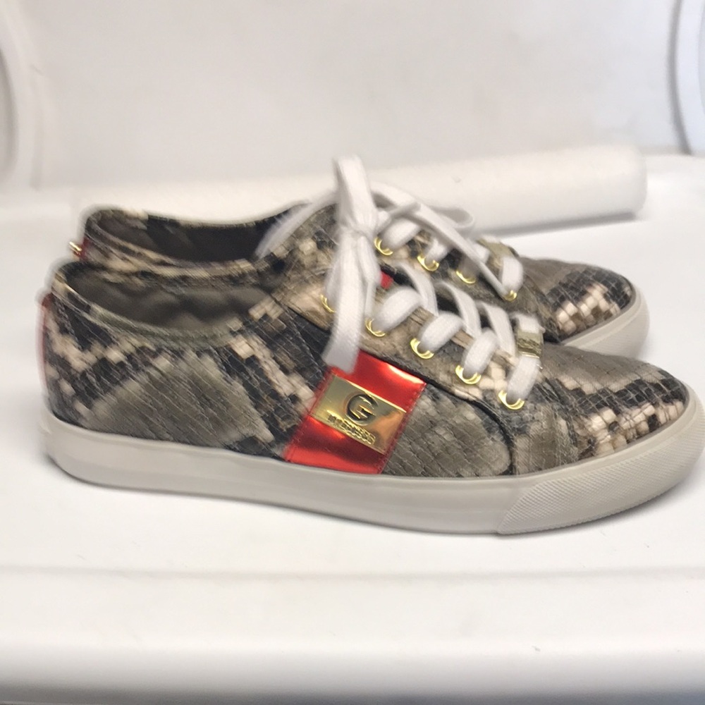 G by Guess Fashion Sneaker in faux Snakeskin